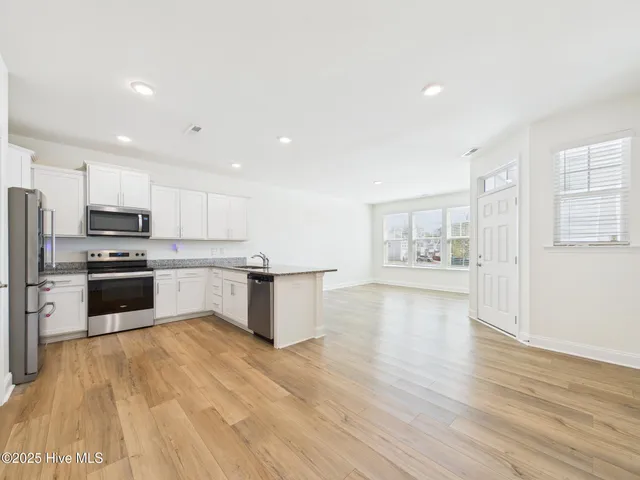 $1,850 | 458 Channel Drop Drive, Clayton, NC 27520