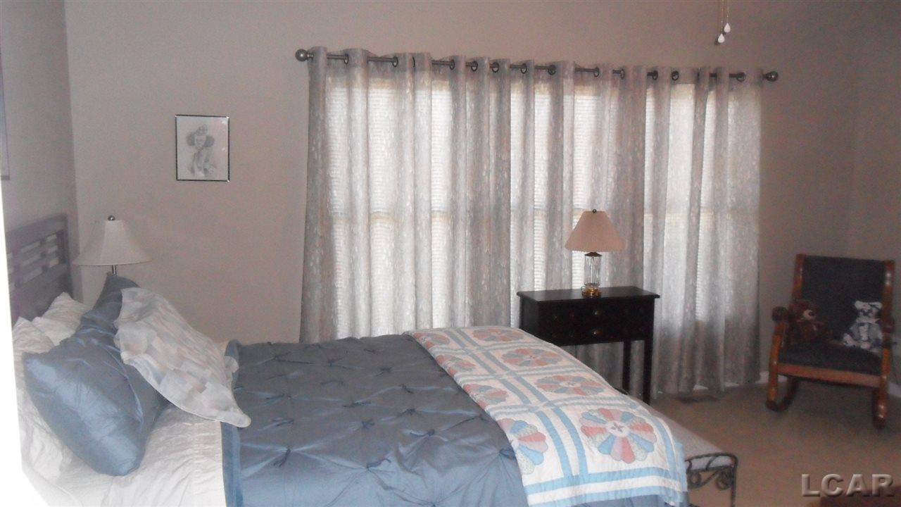 4234 Evergreen Road Adrian, MI 49221 - Photo 22 of 27 31309251-21.JPG