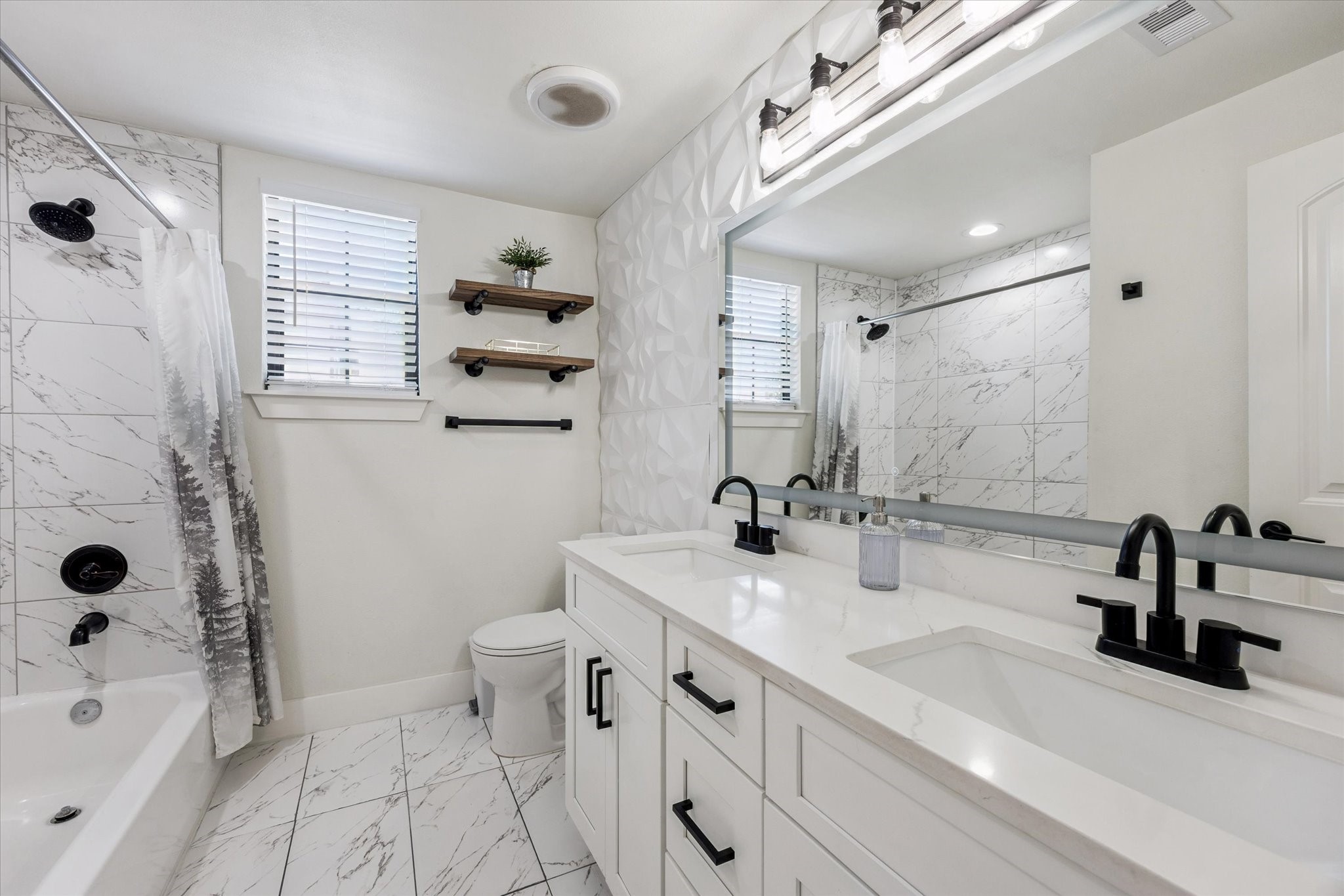 2302 Sumpter Street, Unit 1 Houston, TX 77026 - Photo 12 of 16