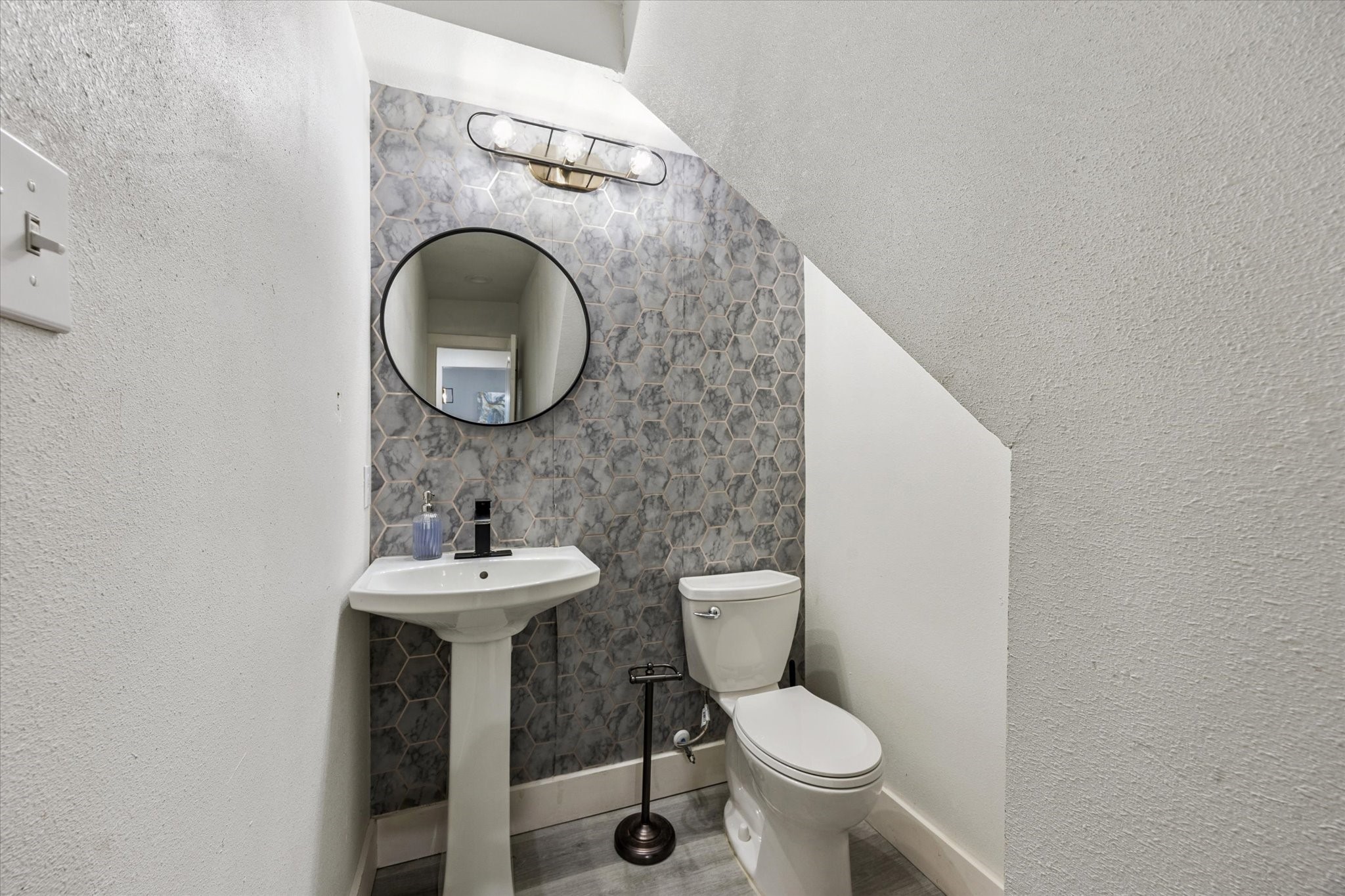 2302 Sumpter Street, Unit 1 Houston, TX 77026 - Photo 9 of 16