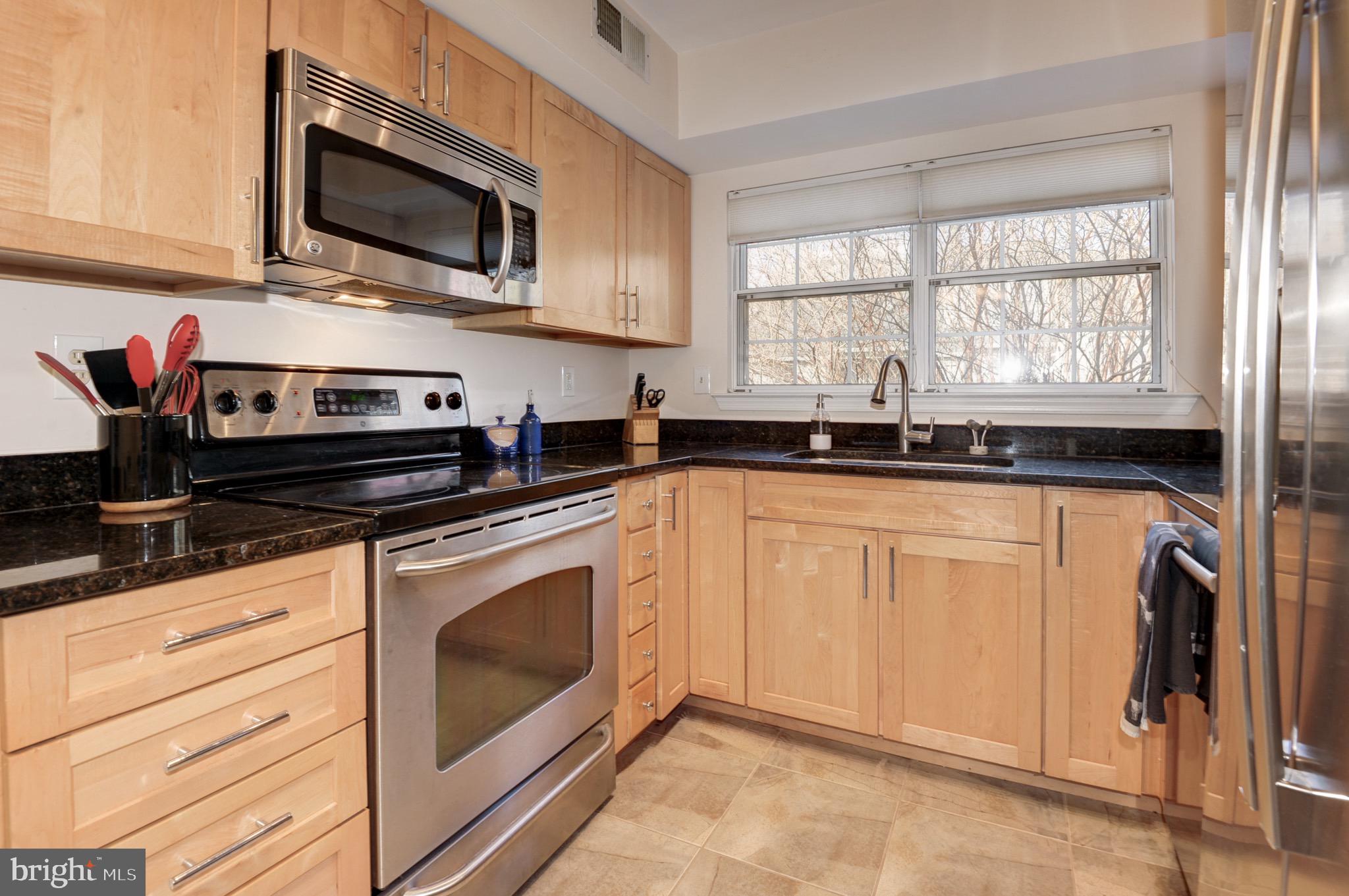 7731 Inversham Drive, Unit 160 Falls Church, VA 22042 - Photo 7 of 21