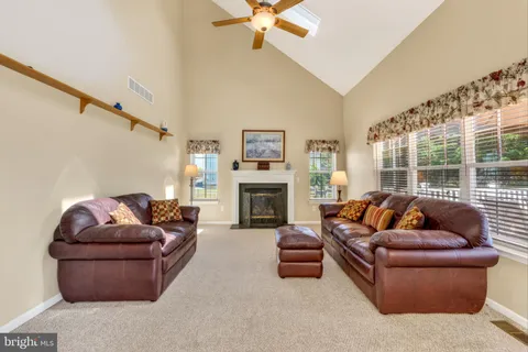 $625,000 | 5 Fairview Avenue, Middletown, DE 19709
