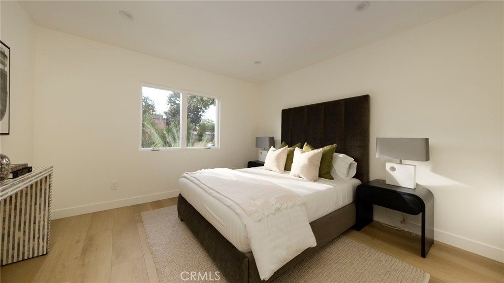 3554 South Sycamore Avenue Los Angeles, CA 90016 - Photo 12 of 28