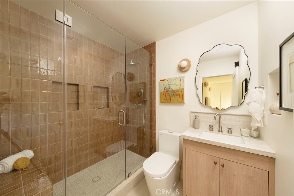 3554 South Sycamore Avenue Los Angeles, CA 90016 - Photo 17 of 28