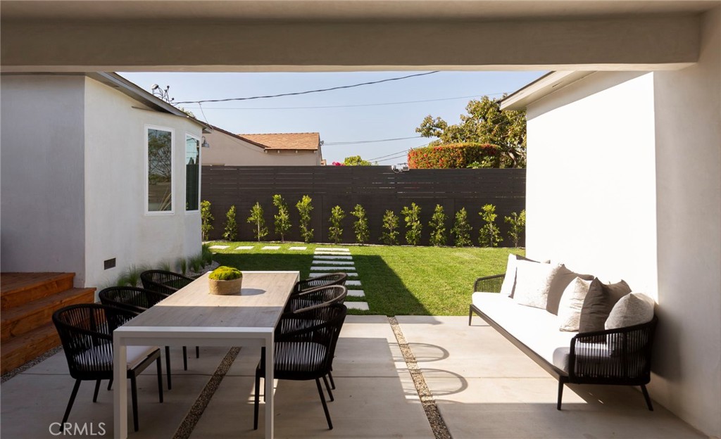 3554 South Sycamore Avenue Los Angeles, CA 90016 - Photo 24 of 28