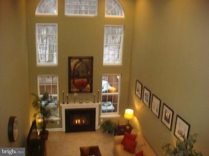 39 Warwick Road Princeton Junction, NJ 08550 - Photo 1 of 15 Living Room
