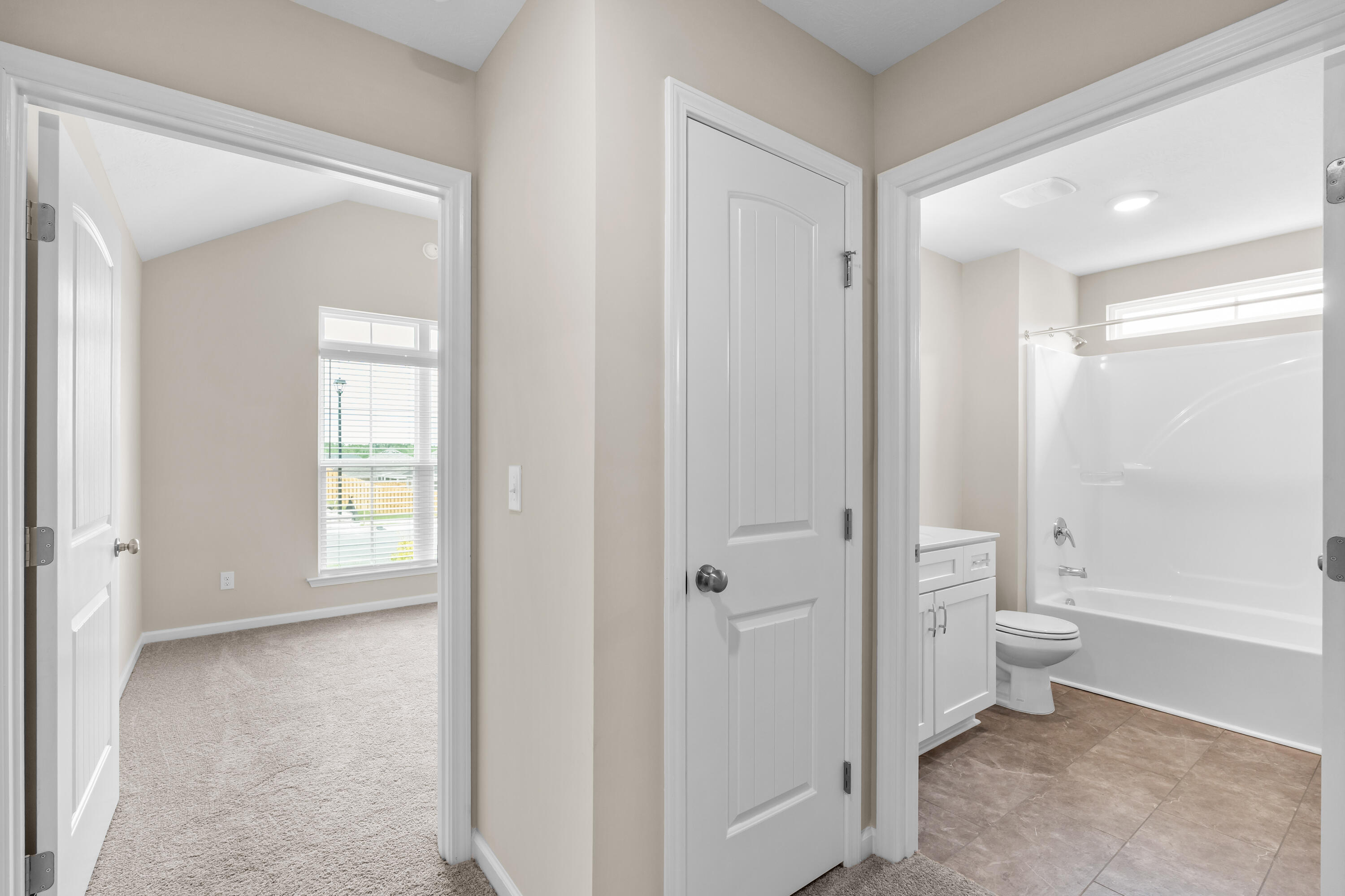 3005 Brems Drive Augusta, GA 30909 - Photo 32 of 41 Hallway/Bathroom 2