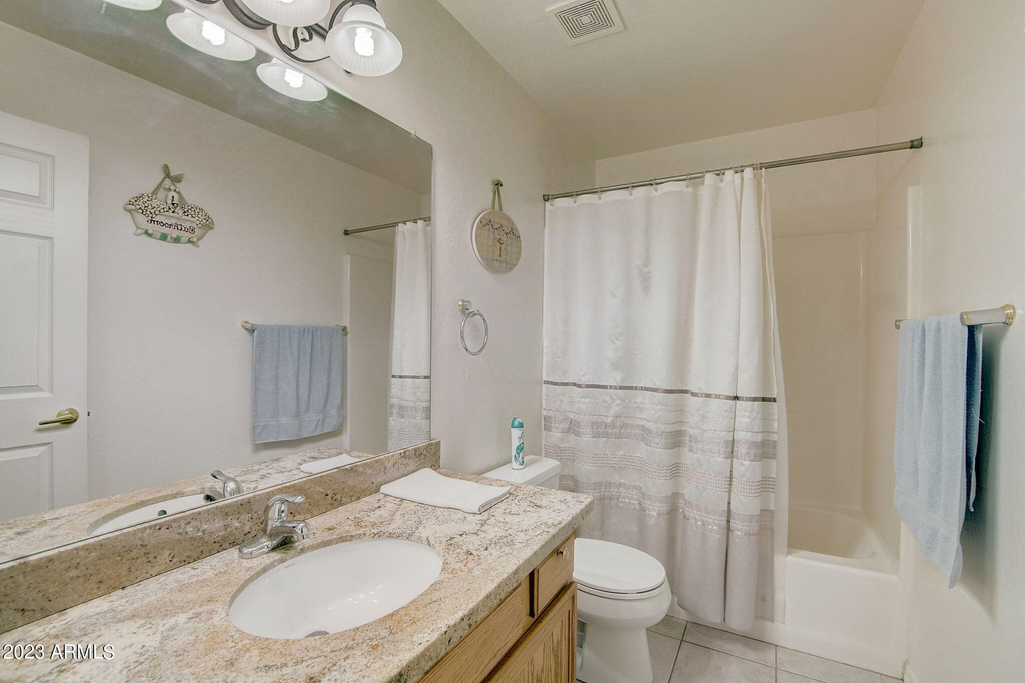 708 East Cloud Road Phoenix, AZ 85086 - Photo 21 of 32 18-web-or-mls-E Cloud Rd-018