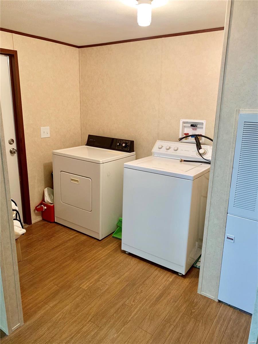 624 Main Street Keyesport, IL 62253 - Photo 20 of 36 Gallery Image 20