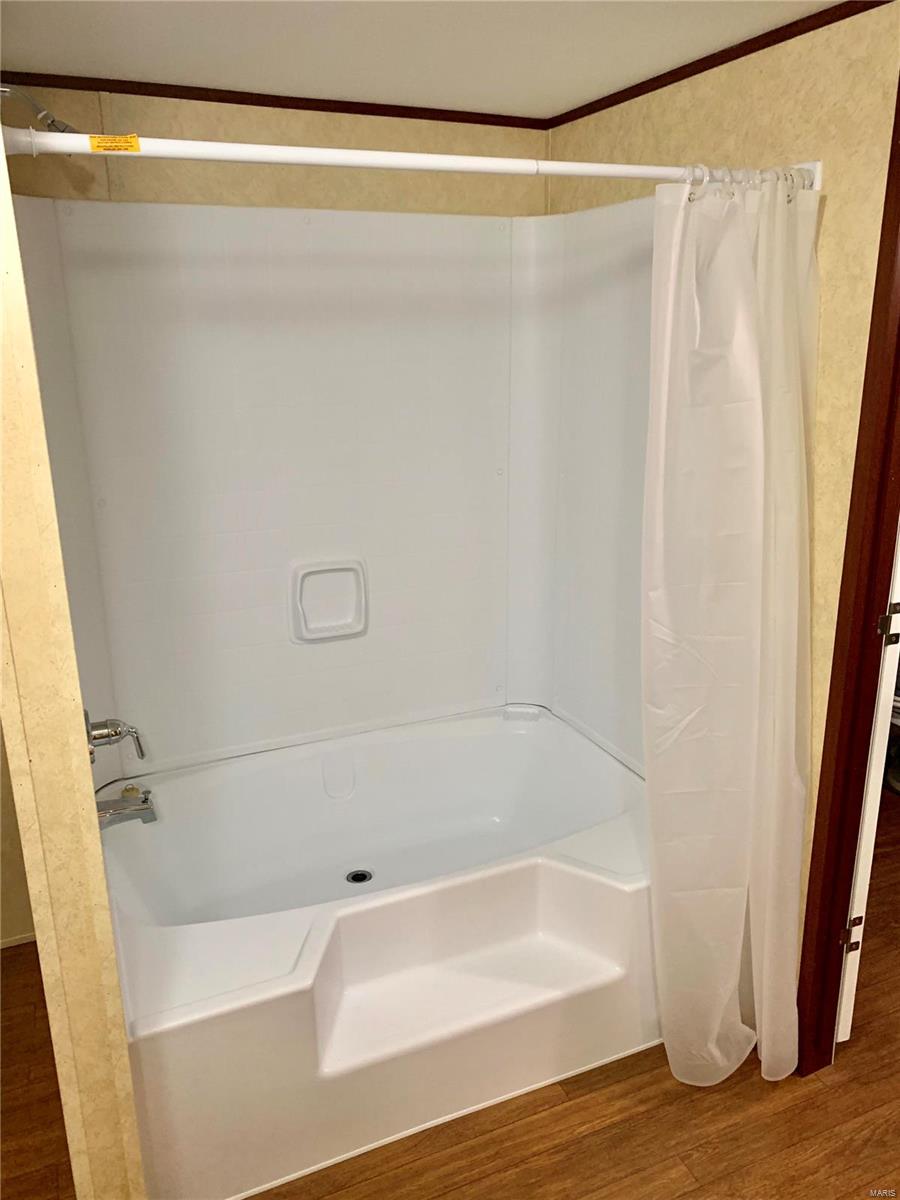 624 Main Street Keyesport, IL 62253 - Photo 30 of 36 Gallery Image 30