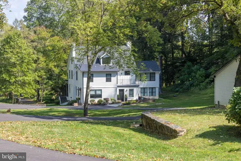 $2,395,000 | 2701 Montchanin Road, Wilmington, DE 19807
