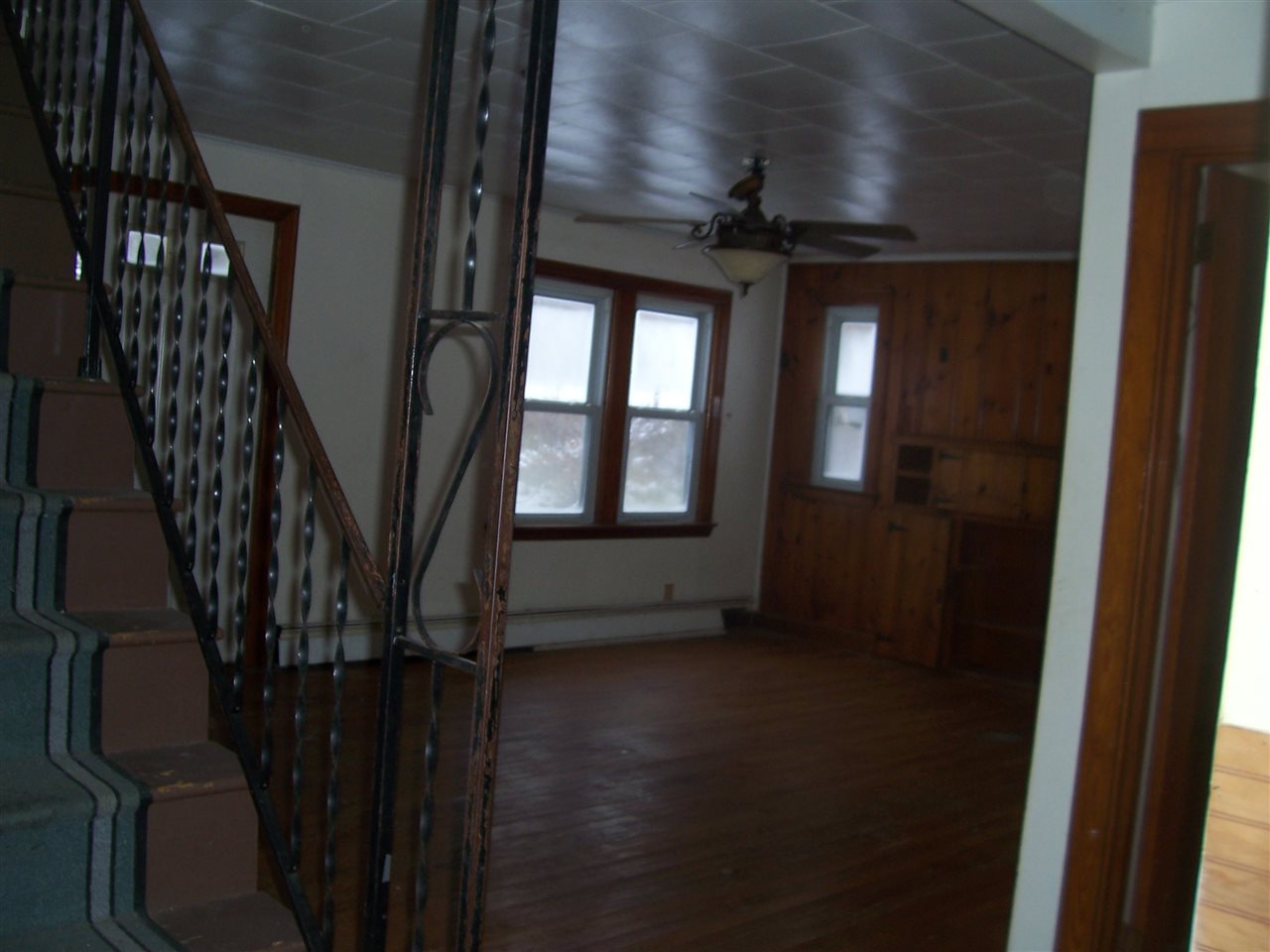 838 Jackson Cross Road Pownal, VT 05261 - Photo 2 of 15
