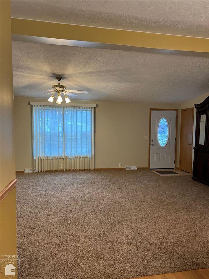 3333 Ravenswood Road, Unit 57 Marysville, MI 48040 - Photo 12 of 22 50068752-11.JPG