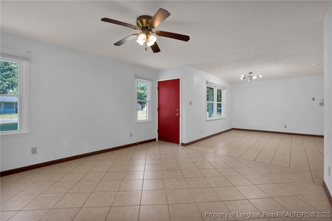 2231 Tolgate Road Fayetteville, NC 28304 - Photo 4 of 19