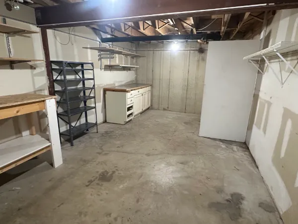 a view of a storage & utility room