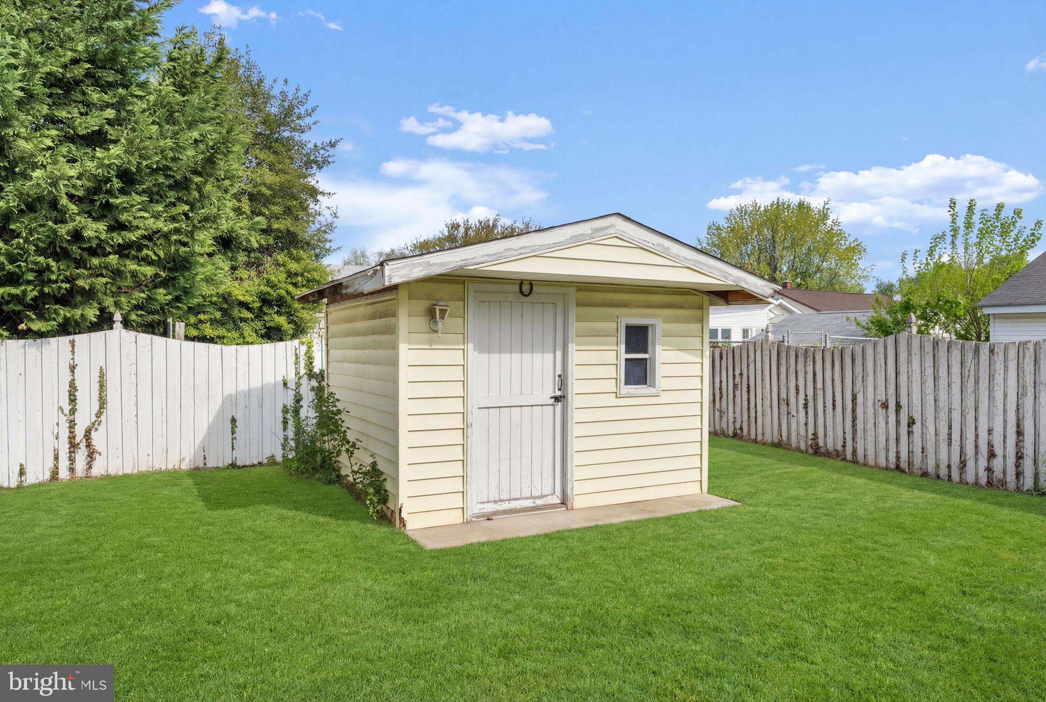 222 Chelsea Road Pasadena, MD 21122 - Photo 64 of 90 Shed with electic