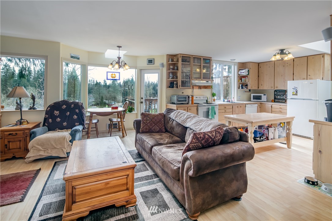 12231 Rainbow Road Arlington, WA 98223 - Photo 5 of 34