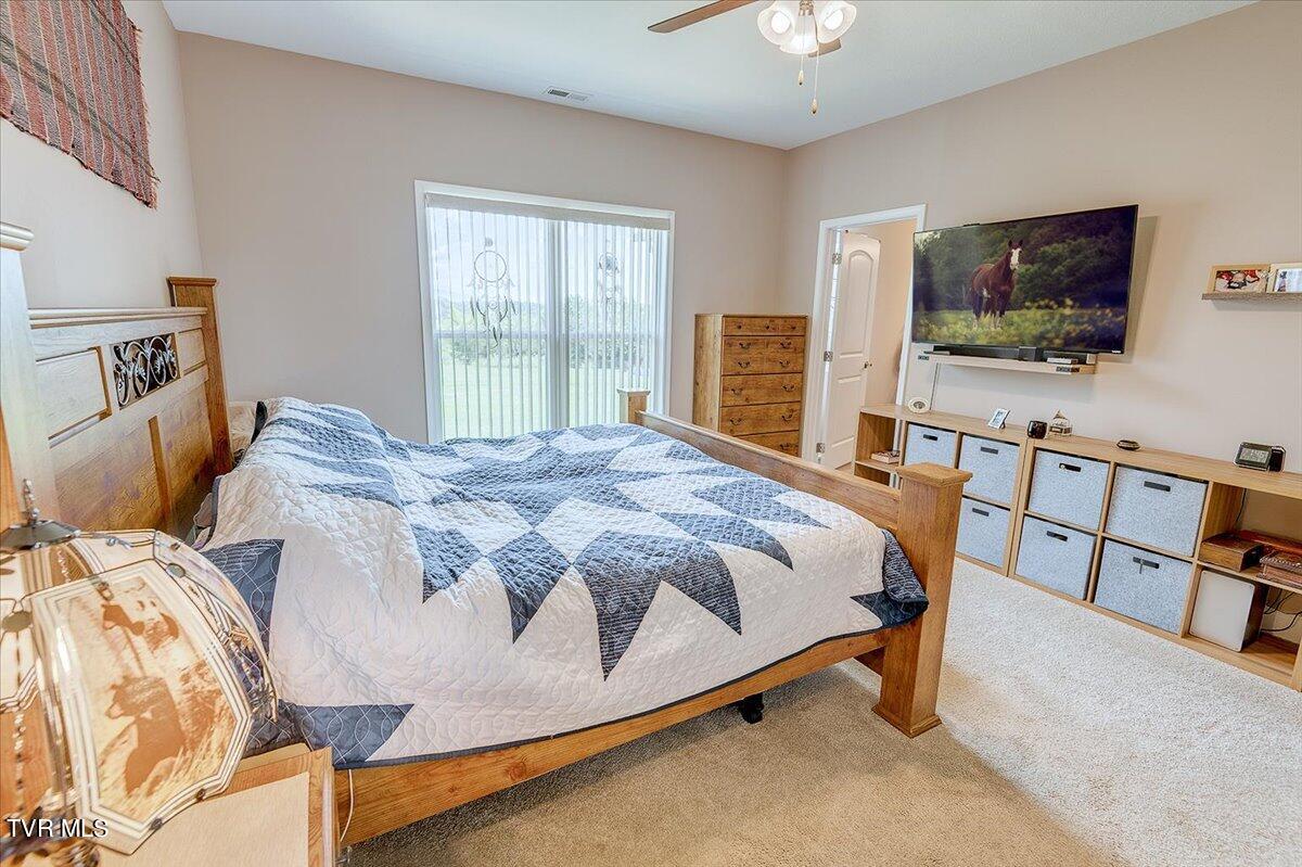 1250 McMillan Road Midway, TN 37809 - Photo 14 of 37 32-Shannon-H-1250-McMillan-Interior-6625