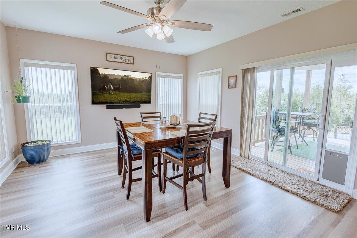 1250 McMillan Road Midway, TN 37809 - Photo 10 of 37 19-Shannon-H-1250-McMillan-Interior-6475
