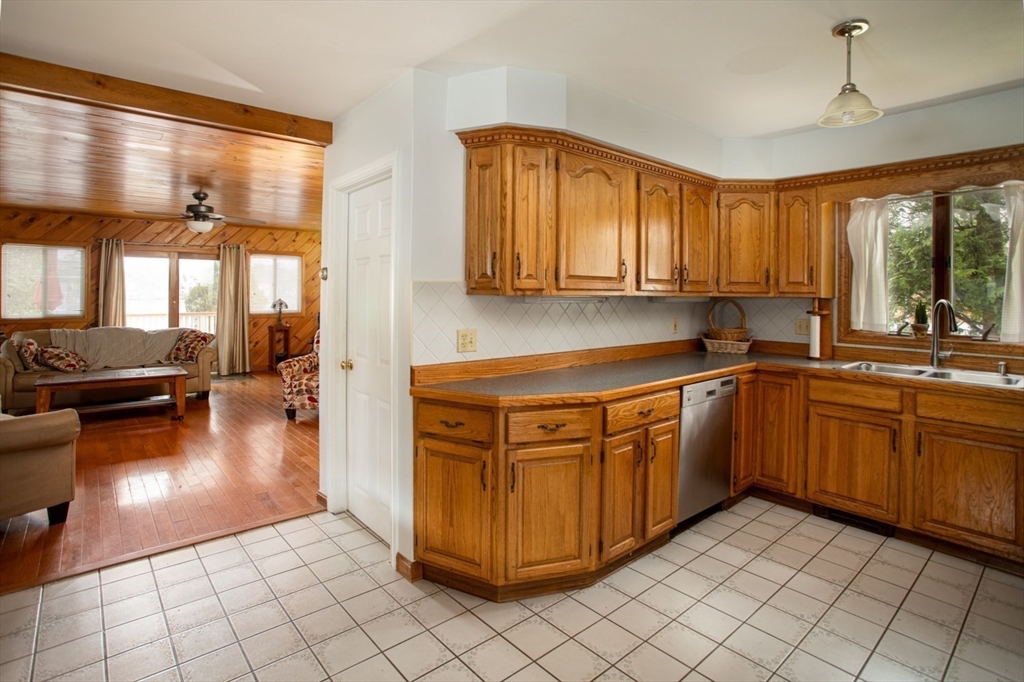 231 B Tickle Road Westport, MA 02790 - Photo 13 of 32 Gallery Image 13