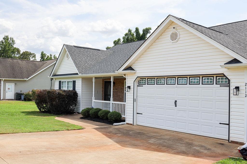 2112 John Dodd Road Wellford, SC 29385 - Photo 3 of 38