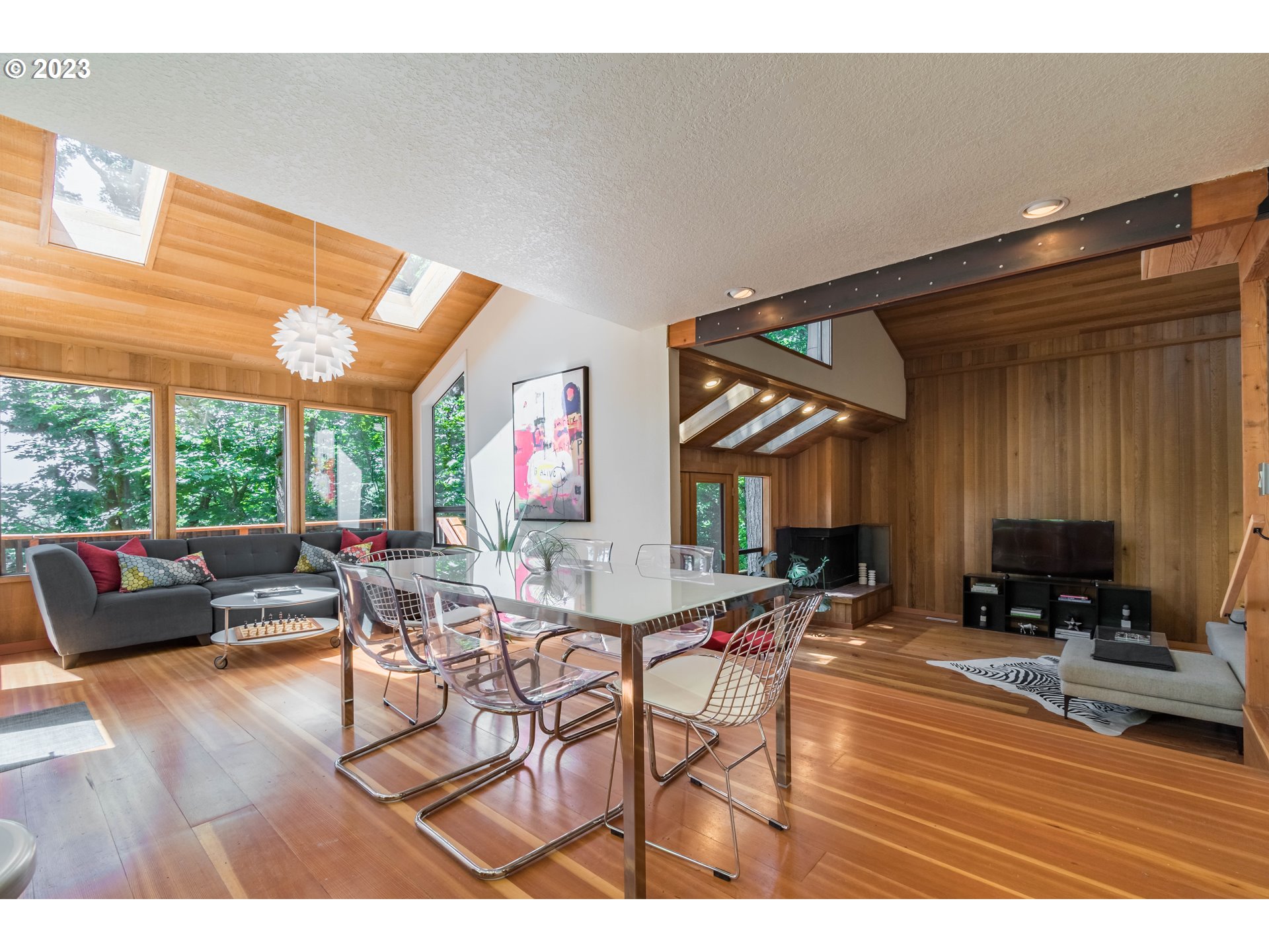 2780 Cresta De Ruta Street Eugene, OR 97403 - Photo 15 of 48 a view of a dining room with furniture window and outside view