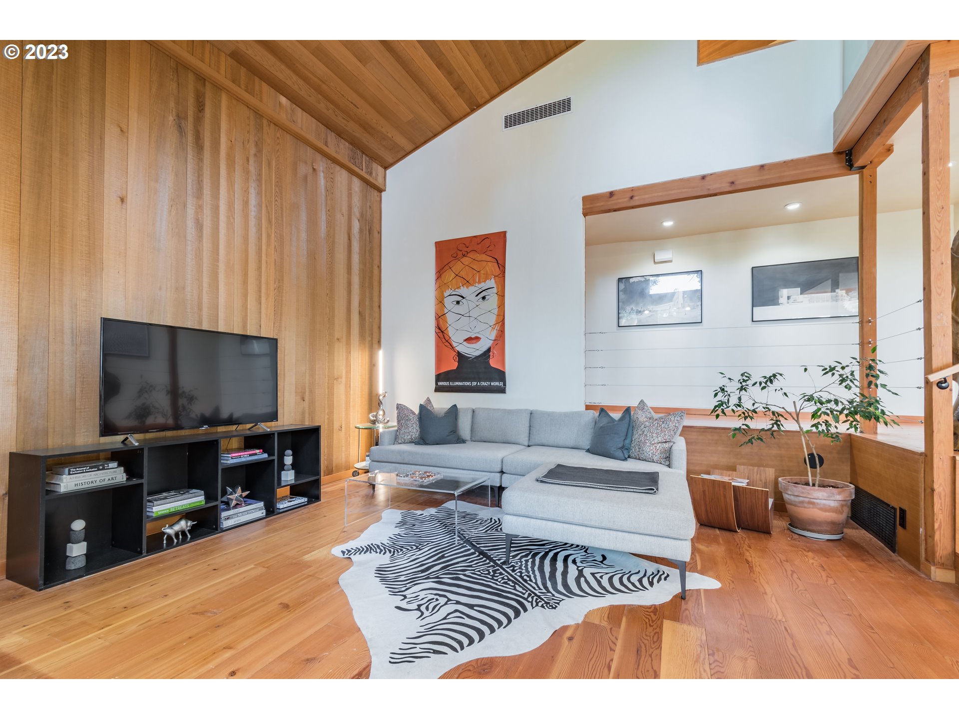 2780 Cresta De Ruta Street Eugene, OR 97403 - Photo 6 of 48 a living room with furniture and a flat screen tv