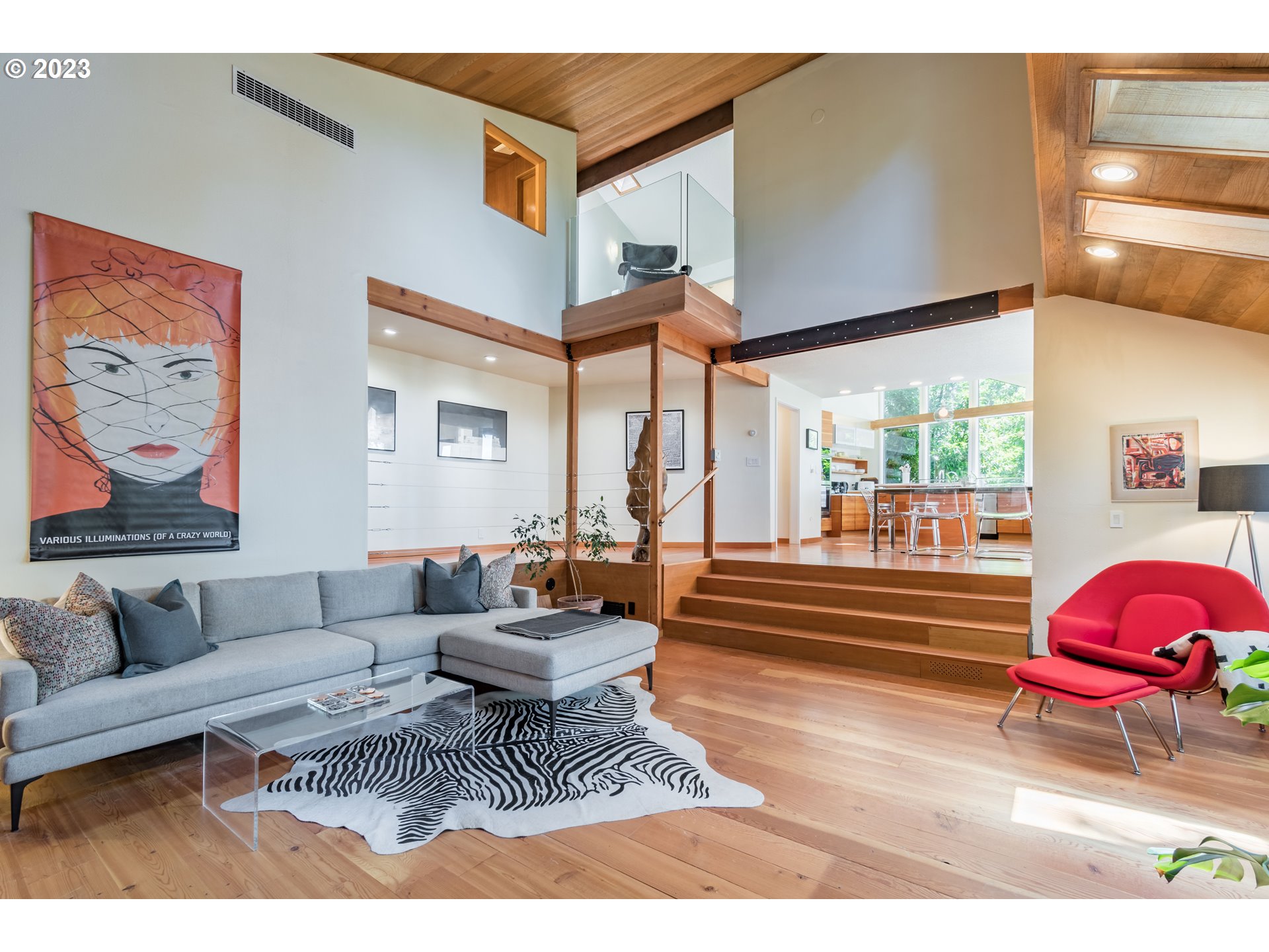 2780 Cresta De Ruta Street Eugene, OR 97403 - Photo 7 of 48 a living room with furniture and a rug