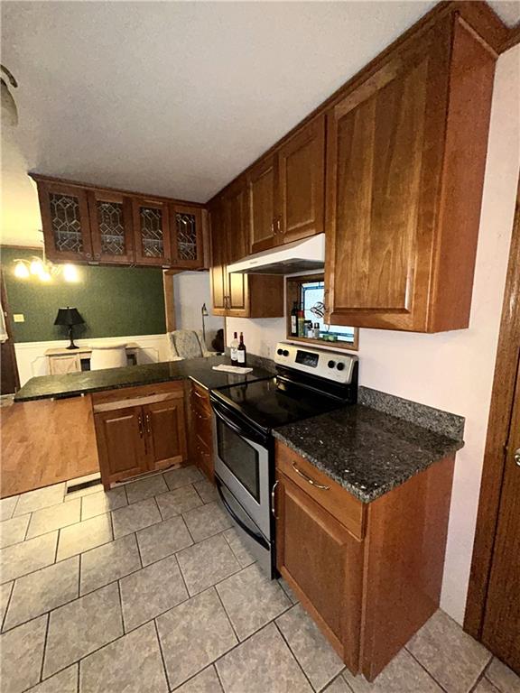 194 Nutt Road Grove City, PA 16127 - Photo 14 of 38 Gorgeous Granite Countertops and Great Workspace for Baking / Cooking