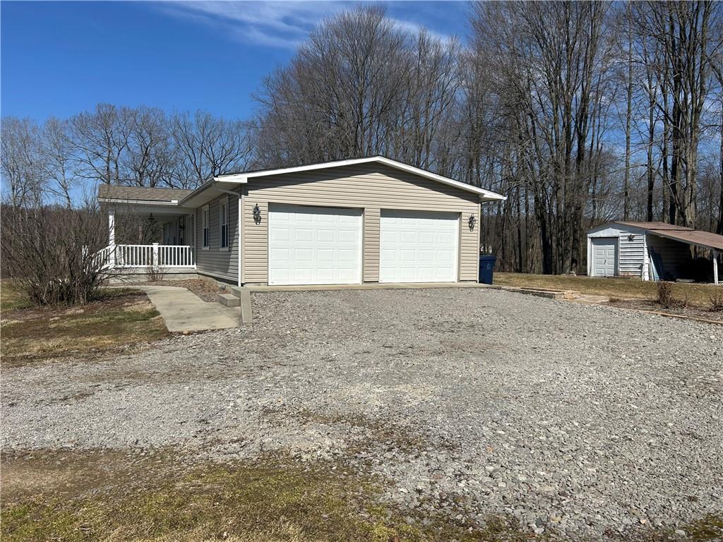 194 Nutt Road Grove City, PA 16127 - Photo 5 of 38 Oversized 2 Car Attached Garage