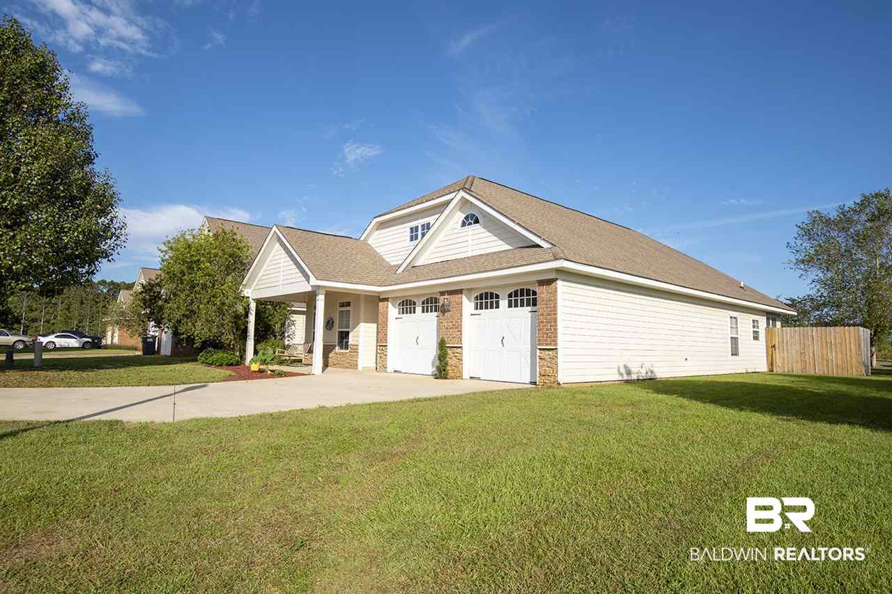 16823 Prado Loop Loxley, AL 36551 - Photo 2 of 31 Beautiful Yard!