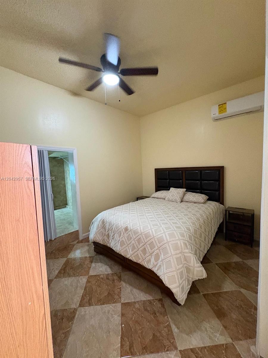 15470 Southwest 47th Street Miami, FL 33185 - Photo 8 of 10