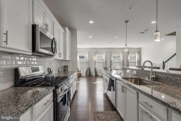 $3,350 | 11411 Tolkien Avenue, White Plains, MD 20695