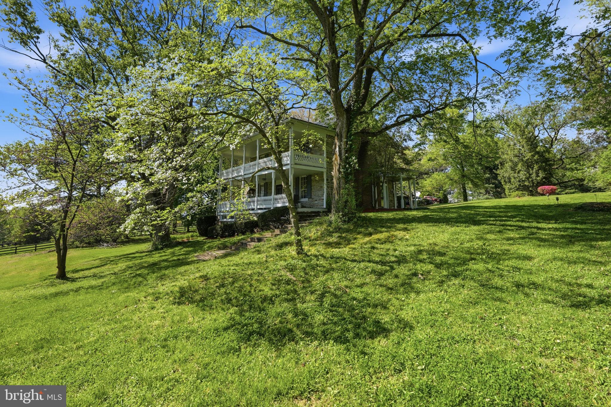 38863 Ridge Court Hamilton, VA 20158 - Photo 10 of 90