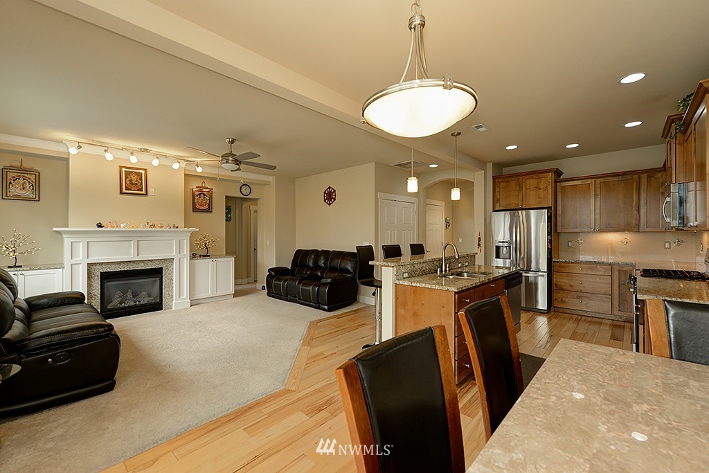 4111 180th Place Southeast Bothell, WA 98012 - Photo 8 of 23 Gallery Image 8