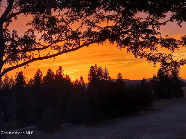 $689,900 | 10207 Sanders Road, Tensed, ID 83870