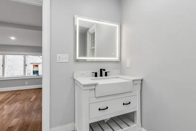 $839,900 | 36 Park Street, Methuen, MA 01844