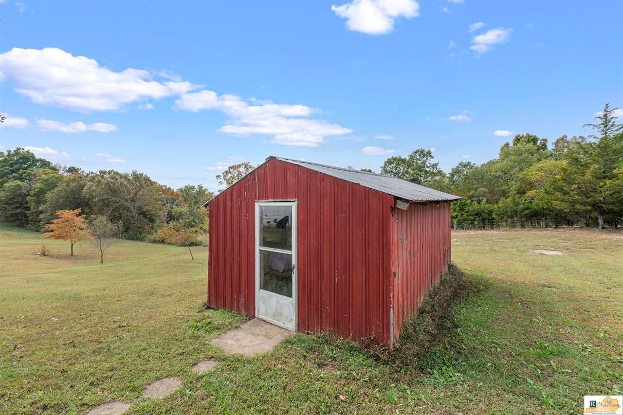 802 Sandstone Ridge Road Bonnieville, KY 42713 - Photo 19 of 29 Gallery Image 19