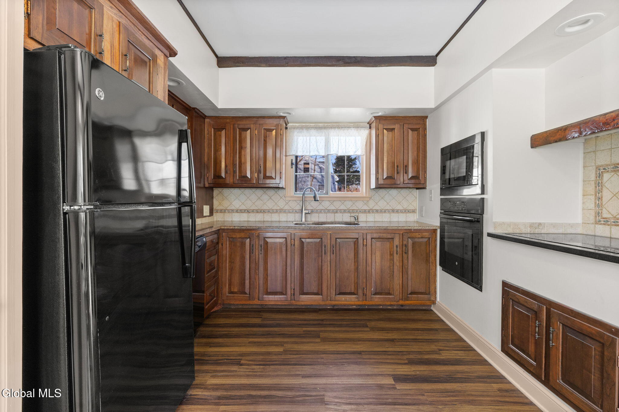 174 Menand Road Colonie, NY 12211 - Photo 13 of 47 14-web-or-mls-174-menand-rd