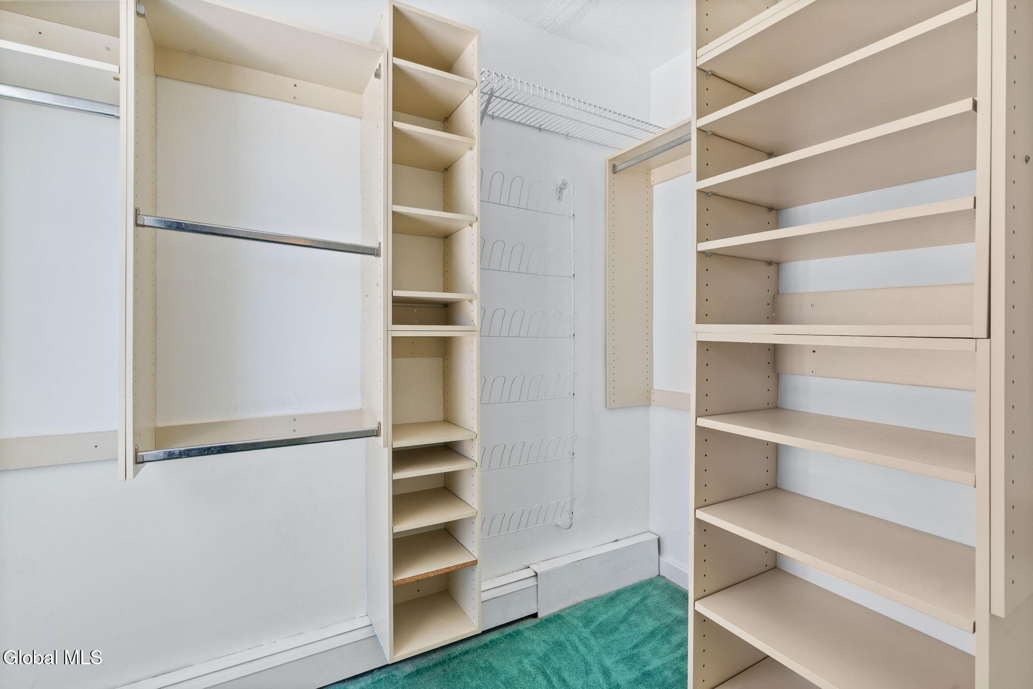 174 Menand Road Colonie, NY 12211 - Photo 44 of 47 44-web-or-mls-174-menand-rd