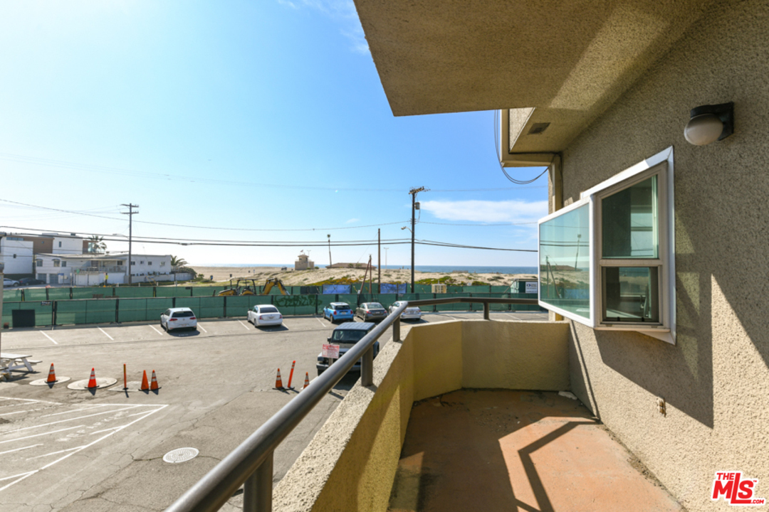 112 Convoy Street Playa del Rey, CA 90293 - Photo 14 of 36 Gallery Image 14