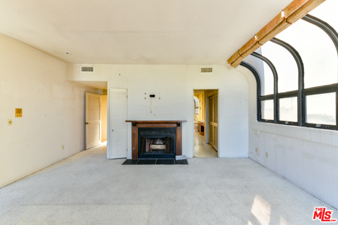 112 Convoy Street Playa del Rey, CA 90293 - Photo 19 of 36 Gallery Image 19