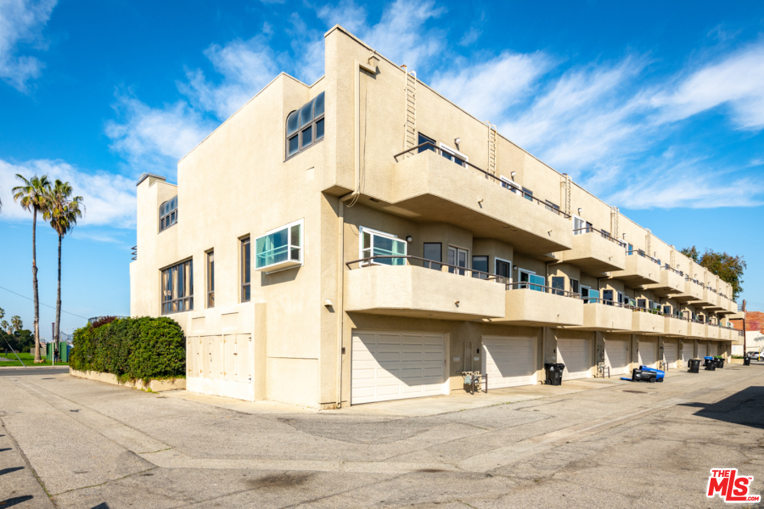 112 Convoy Street Playa del Rey, CA 90293 - Photo 33 of 36 Gallery Image 33
