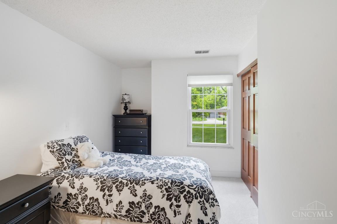 6046 Gaines Road Cincinnati, OH 45247 - Photo 47 of 78