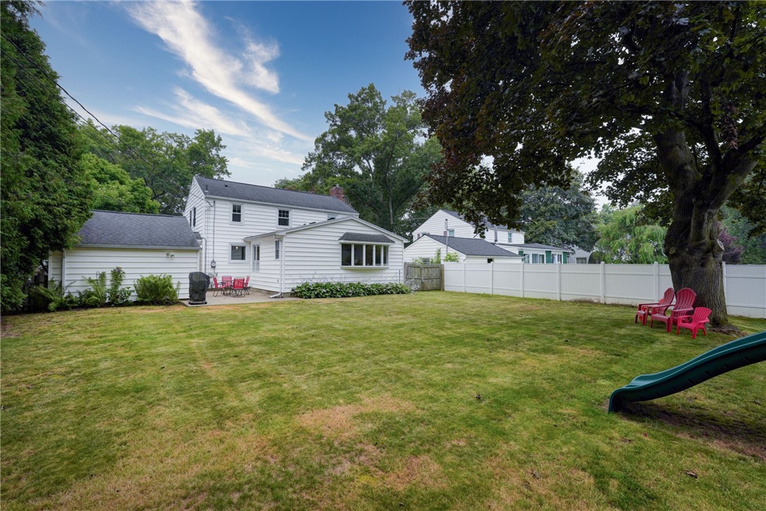 248 Wyndham Road Irondequoit, NY 14609 - Photo 29 of 32