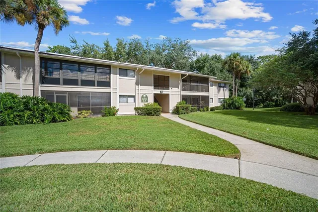 $1,795 | 6002 Laketree Lane, Unit L, Temple Terrace, FL 33617