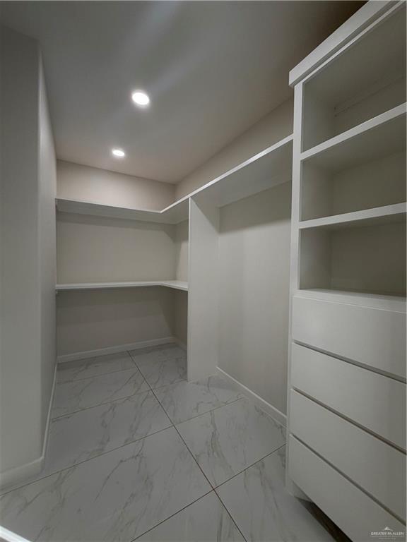 903 La Laguna Road Mission, TX 78572 - Photo 9 of 16 Primary Bedroom Closet