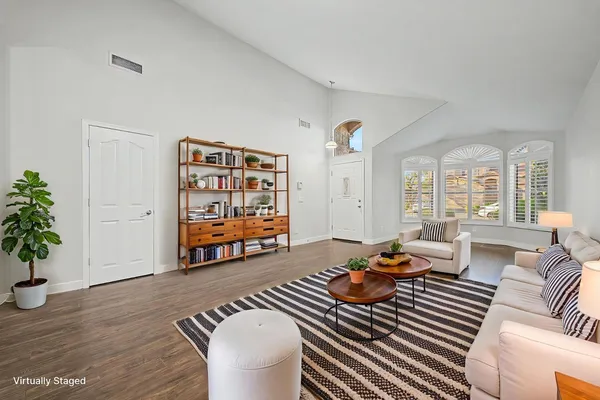 $2,900 | 4309 East Abraham Lane, Phoenix, AZ 85050