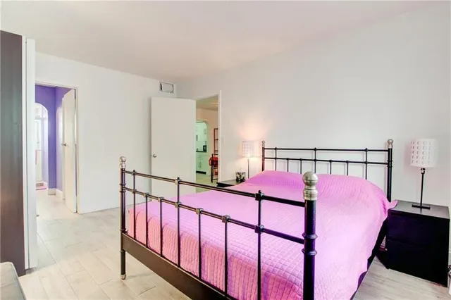 $284,900 | 1461 South Ocean Boulevard, Unit 211, Lauderdale-by-the-Sea, FL 33062