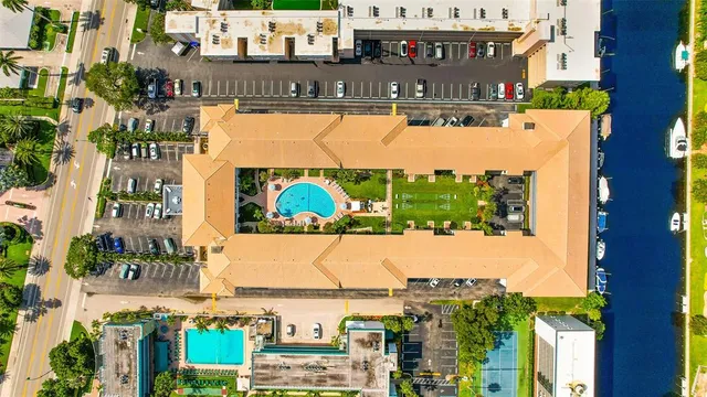 $284,900 | 1461 South Ocean Boulevard, Unit 211, Lauderdale-by-the-Sea, FL 33062